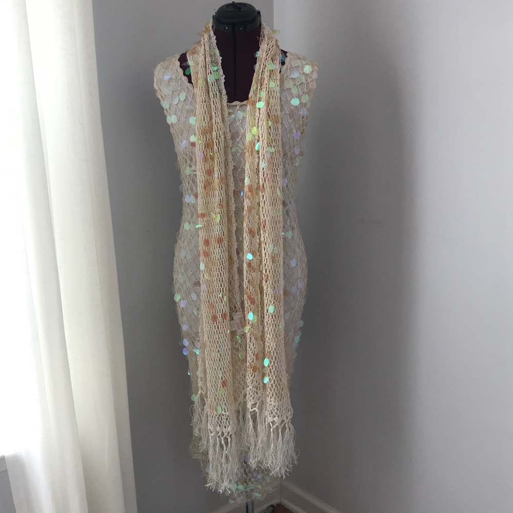 White sequin dress and scarf